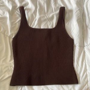 Aritzia Babaton Sculpt Knit Squareneck Ribbed Tank Top Size M